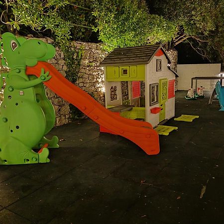 הרצג-נובי Hotel Vila Hedonija מראה חיצוני תמונה